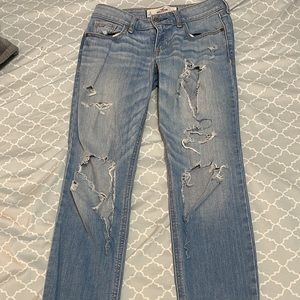 Hollister light washed blue jeans